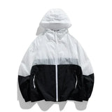 Chaqueta con capucha