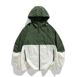 Chaqueta con capucha