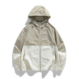 Chaqueta con capucha
