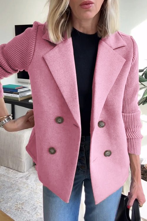 Amora – Elegant kavaj med flätstickade ärmar – bild 4